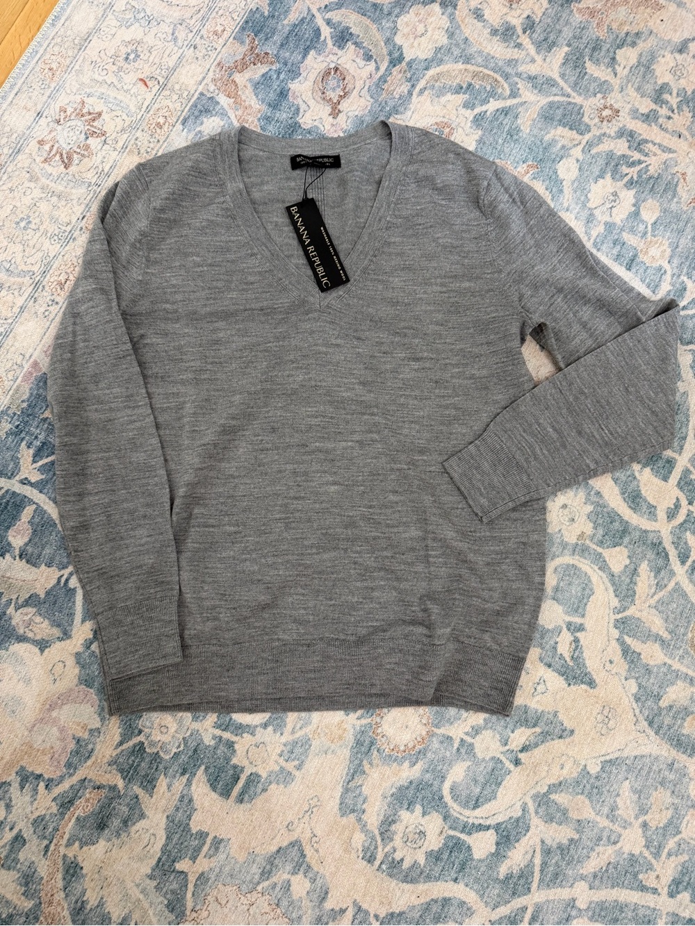 Banana Republic Heather Gray V-Neck Sweater